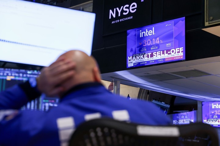 Cae la acción de Intel. Foto: Bloomberg