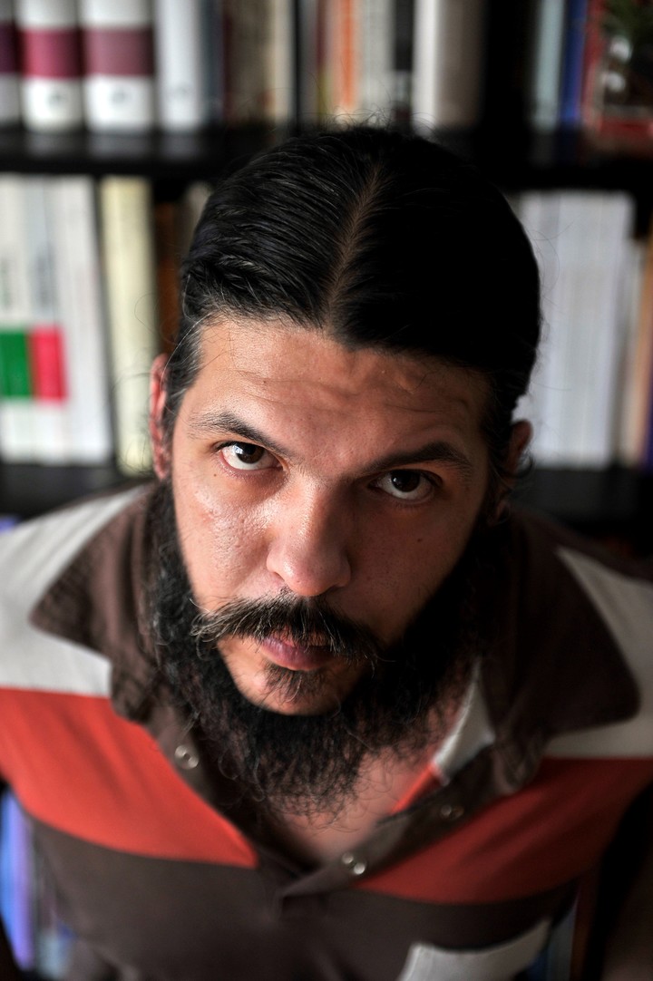 El escritor Juan Mattio. Foto: Maxi Failla.