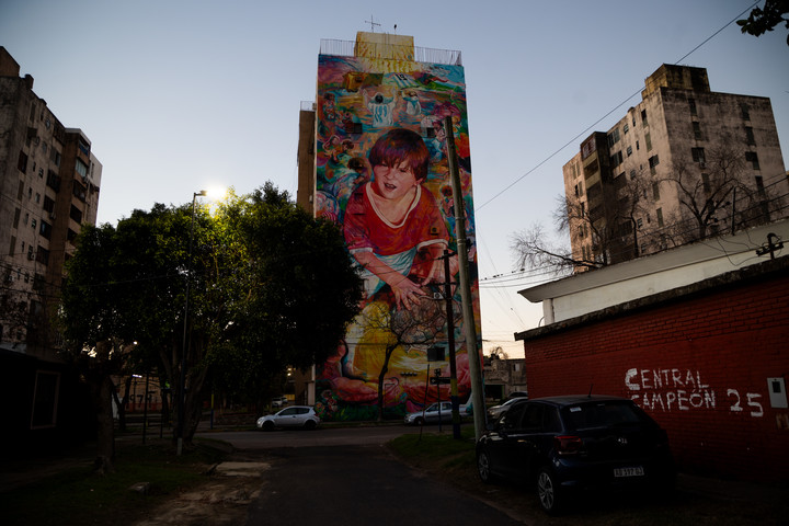 Un mural de Messi en el club Abanderado Grandoli, donde se inició.