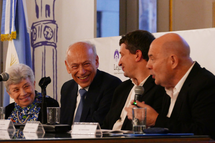 Luis Ovsejevich, distinguido por su aporte a la cultura argentina como Ciudadano Ilustre de la Ciudad de Buenos Aires. Foto: Enrique García Medina.