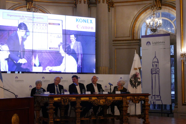 Luis Ovsejevich, distinguido por su aporte a la cultura argentina como Ciudadano Ilustre de la Ciudad de Buenos Aires. Foto: Enrique García Medina.